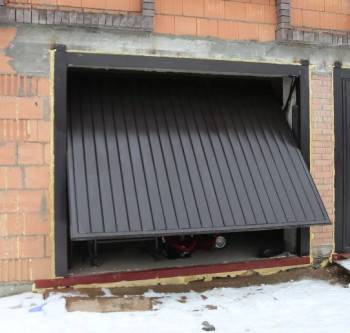Складные гаражные ворота RAL 8014
