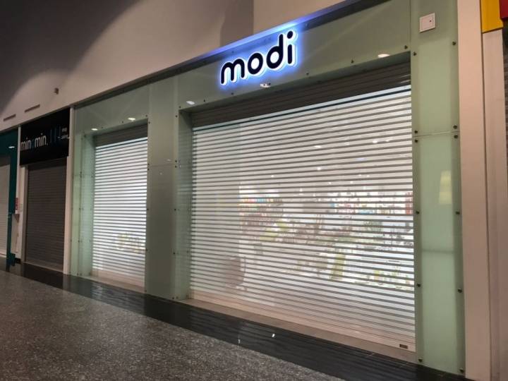 Стальные рольставни для ТЦ 4930х4350