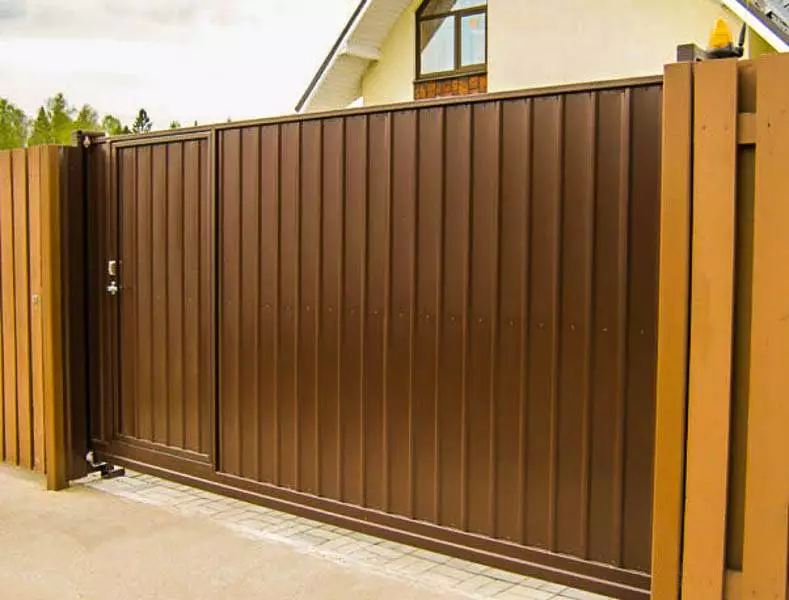 Откатные ворота с калиткой №6